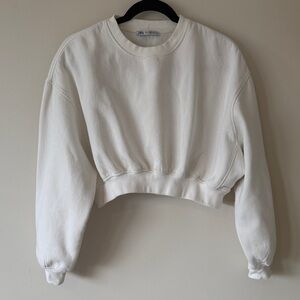 Zara Cream Cropped Crewneck Sweatshirt